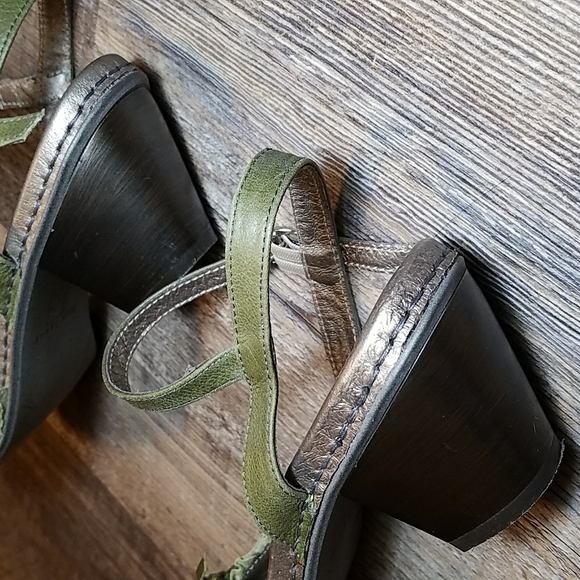 Jose Saenz Size 39 Green Leather Peep Toe Pump Heel Sandal - Picture 15 of 16